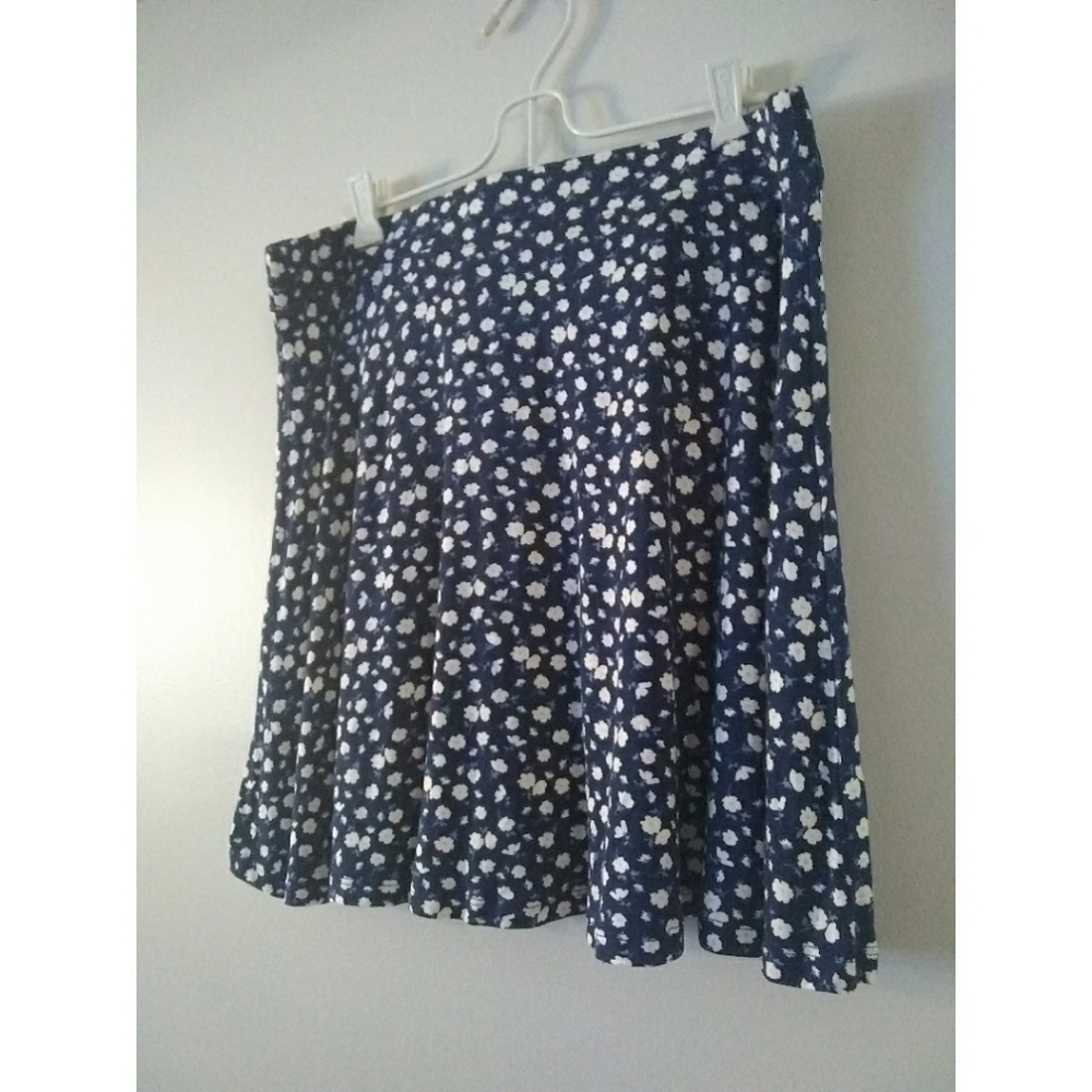 NWOT SO Floral Skirt
